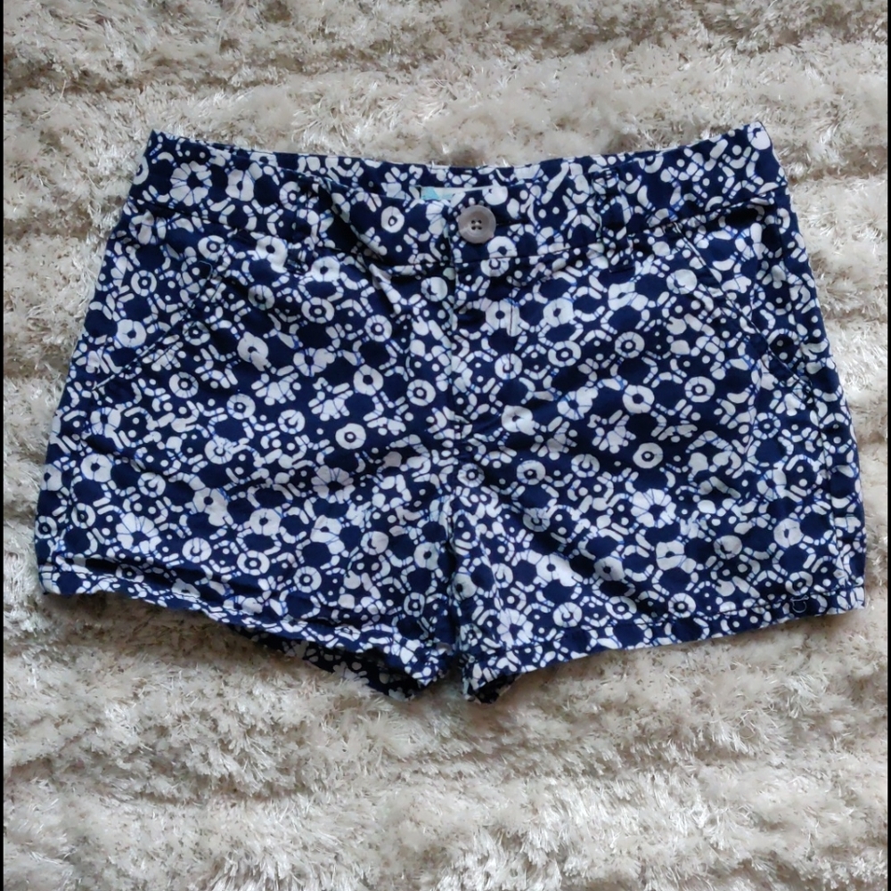 EUC Girls printed shorts